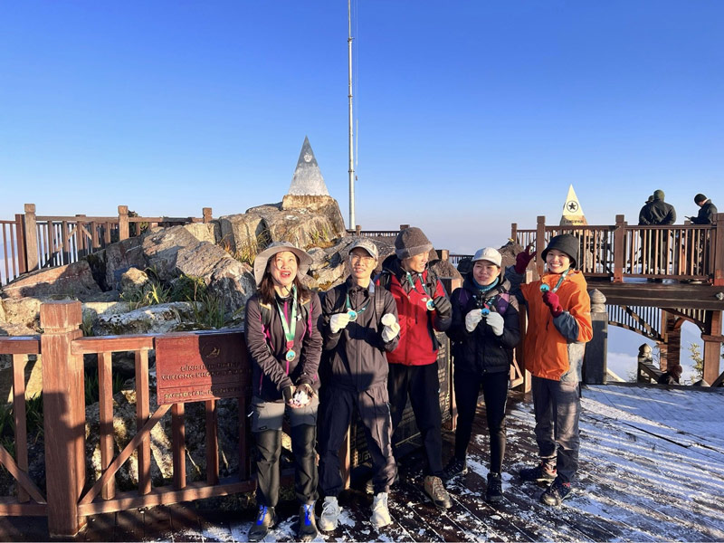 Chuẩn bị trang phục giữ ấm khi đi Sa Pa vào mùa thu đông.