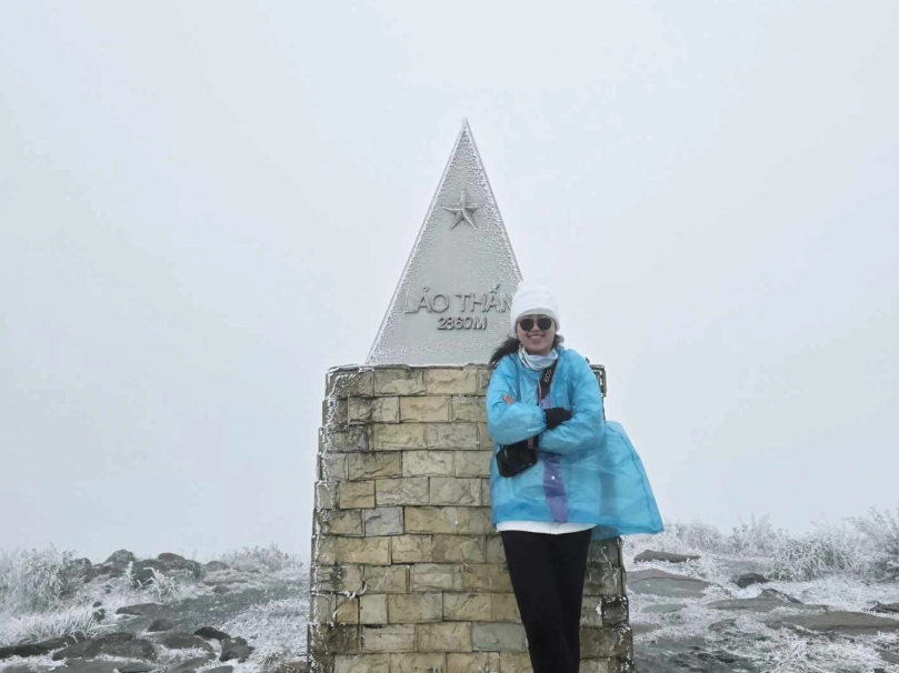 Núi Lảo Thẩn là lựa chọn lý tưởng cho những ai đam mê trekking và ngắm tuyết.
