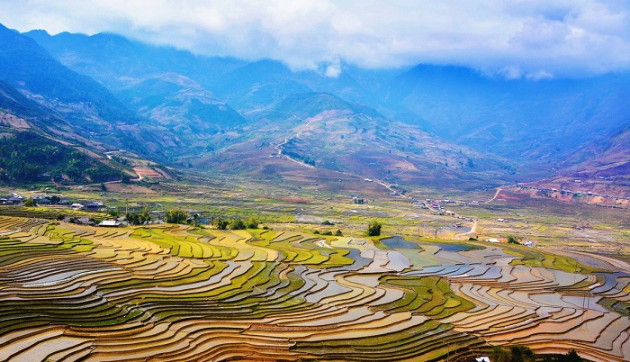 Vẻ đẹp độc đáo của Sa Pa vào mùa nước đổ.