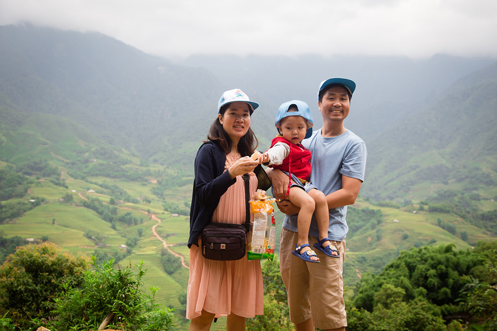 Lựa chọn trang phục nhẹ nhàng, dễ di chuyển khi tới Sa Pa.