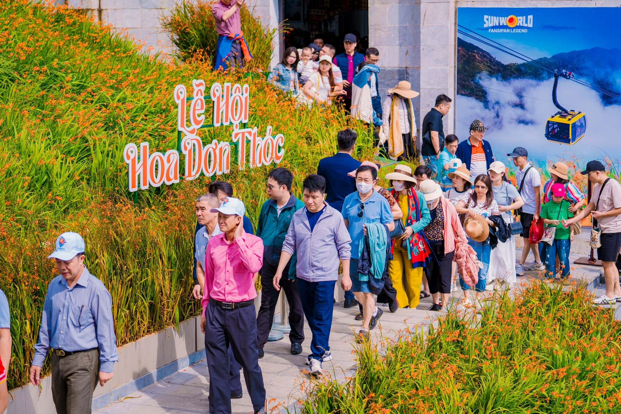 Du khách nên tham khảo thời tiết trước chuyến đi để chuẩn bị trang phục phù hợp