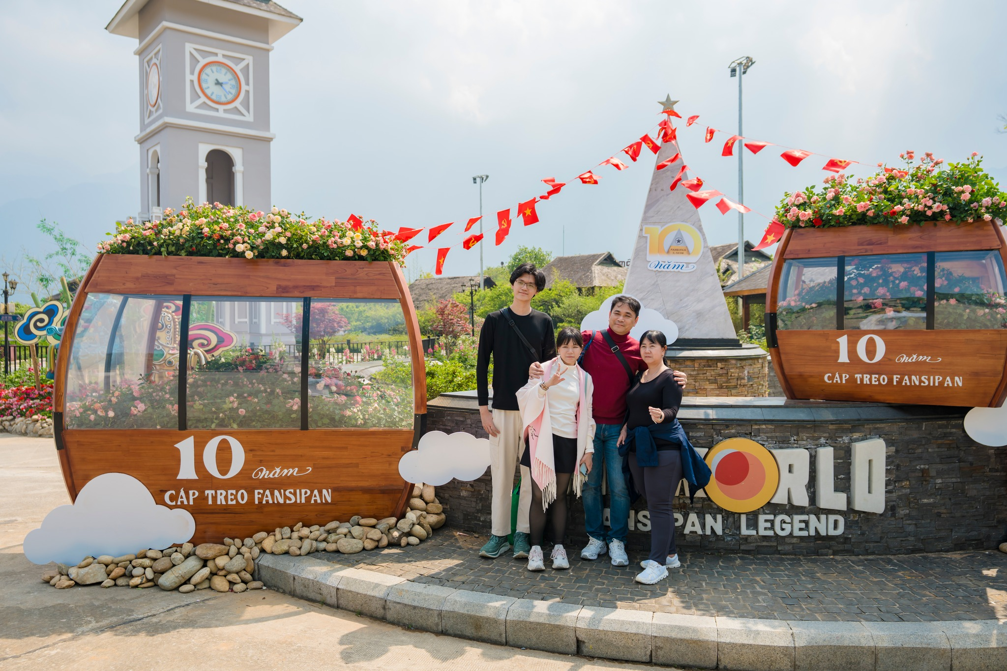 Hành trình di chuyển bằng cáp treo Fansipan phù hợp với đa dạng du khách.
