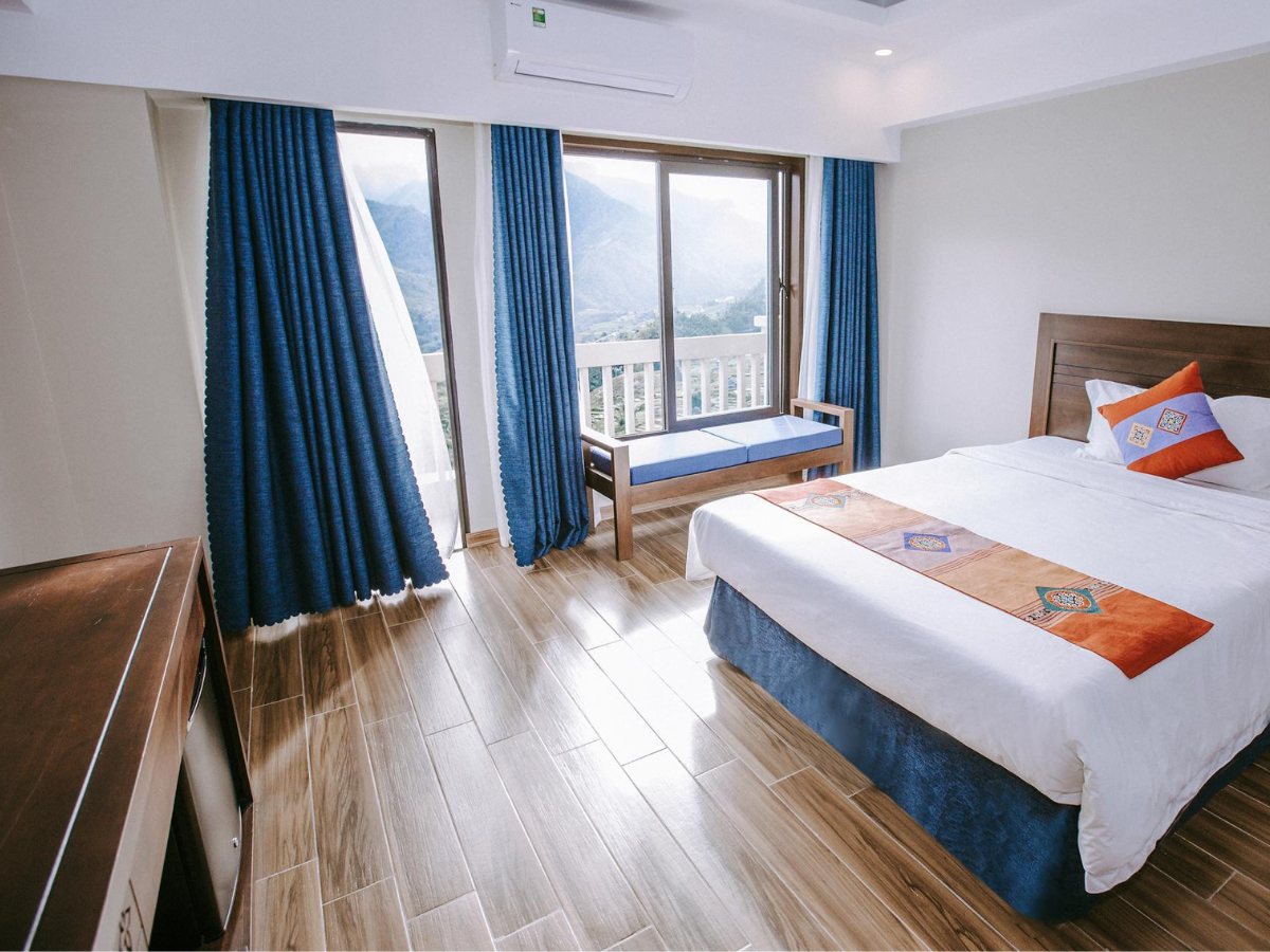 Phòng Standard và Superior tại Sapa Charm Hotel phù hợp du khách ưu tiên gọn gàng và tiết kiệm.