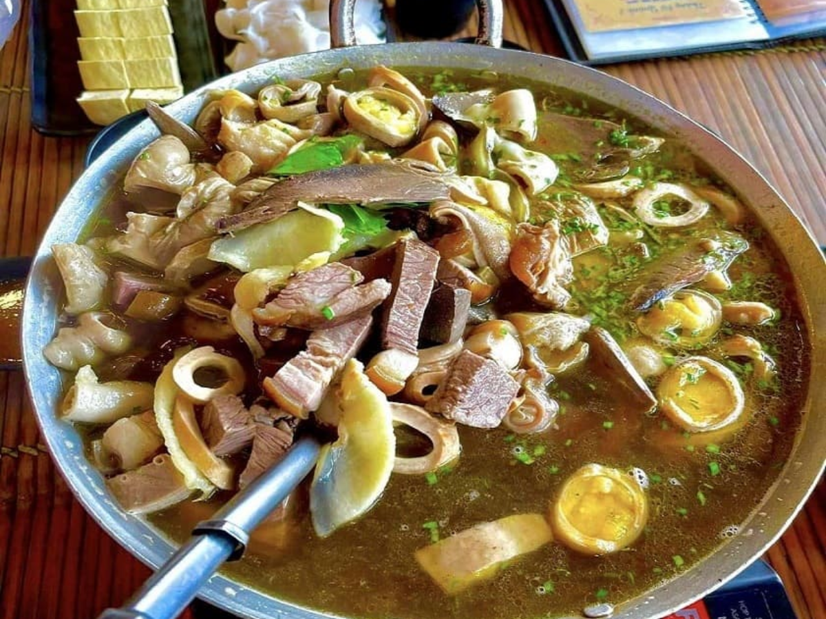 Thắng cố tại Mẩy Quán là món ăn truyền thống mang đậm dấu ấn văn hóa đồng bào vùng cao.