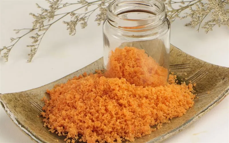 Ruốc cá hồi là một trong những đặc sản được đông đảo du khách mua về làm quà