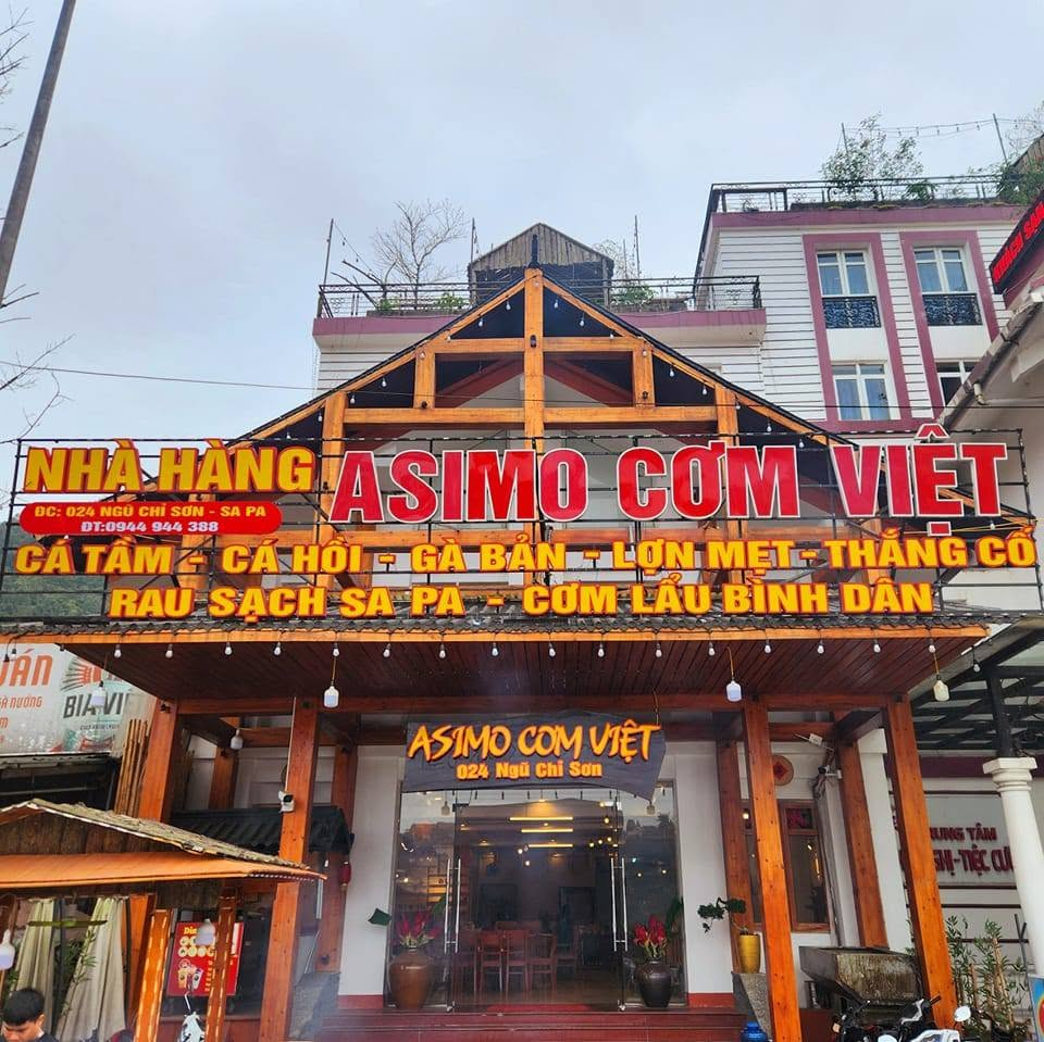 Nhà hàng Cơm Việt nổi tiếng với thực đơn cơm suất, món ăn gia đình và vị trí thuận tiện gần trung tâm thị xã Sa Pa