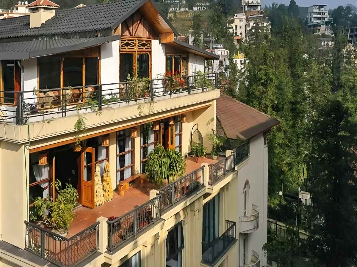Không gian trung tâm Sa Pa gần Sa Pa Green Hotel & Spa thuận tiện tham quan phố núi.