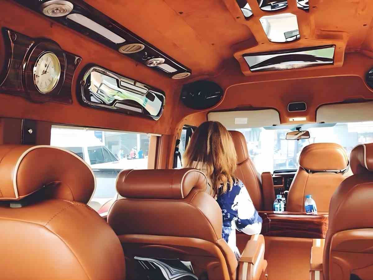 Xe khách và xe limousine là lựa chọn phổ biến khi di chuyển từ Sa Pa đến Bắc Yên.
