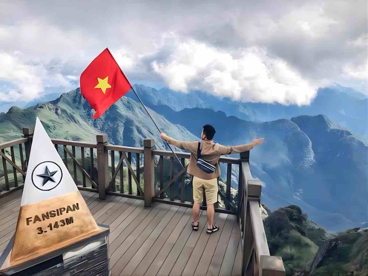 Sa Pa là điểm dừng chân quan trọng trong hành trình di chuyển qua Tây Bắc