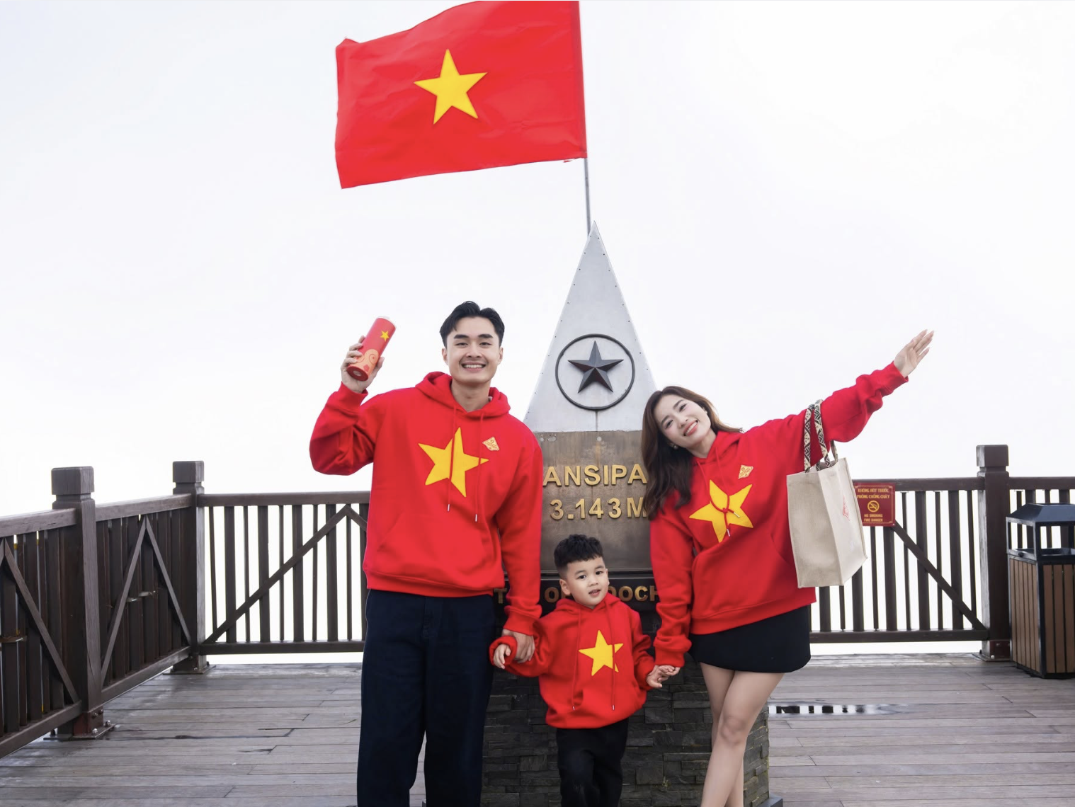 Toàn bộ chuyến đi là một hành trình thưởng ngoạn cảnh sắc đầy cảm xúc