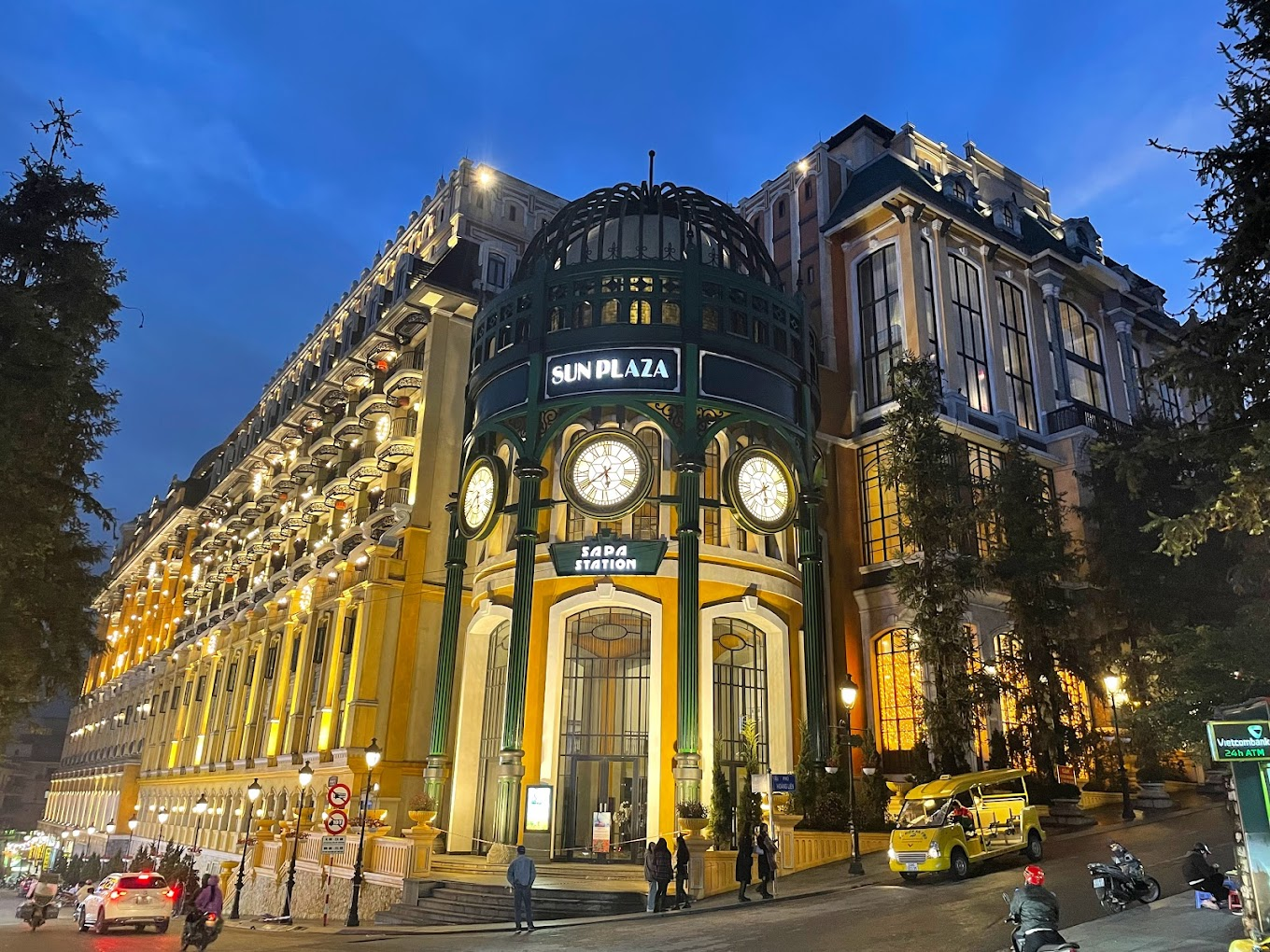 Sun Plaza là điểm check-in nổi bật nằm ngay tại trung tâm Sa Pa