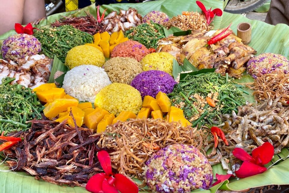 Thưởng thức lẩu cá hồi, cá tầm, đồ nướng hay thắng cố là trải nghiệm ẩm thực không thể bỏ lỡ khi du lịch Sa Pa