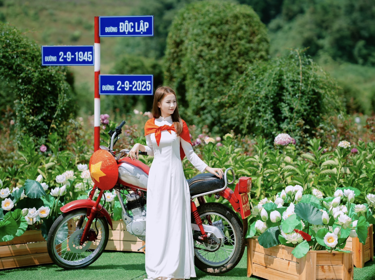 Du khách nên đặt vé cáp treo trước vài ngày để chủ động sắp xếp lịch trình.