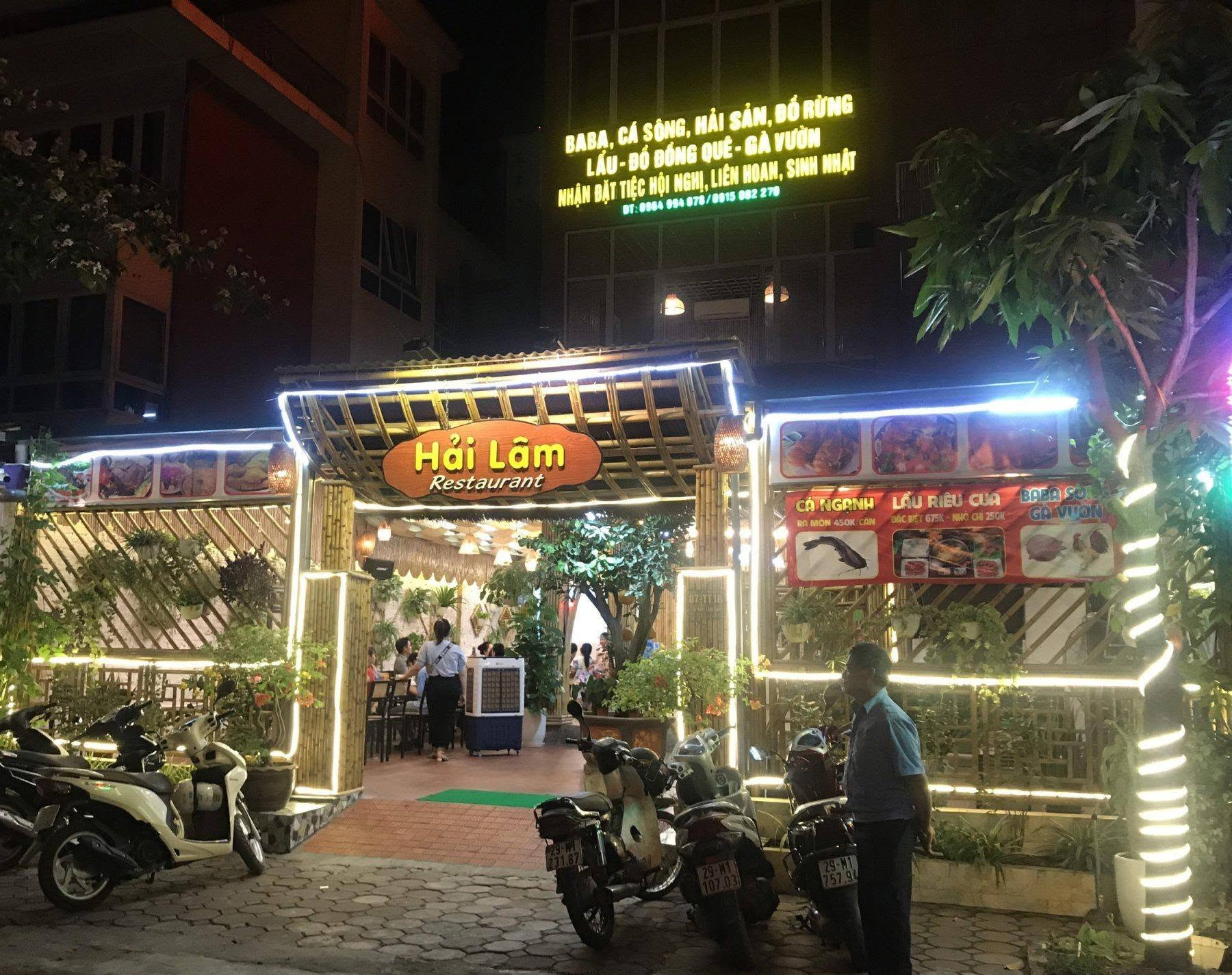 Không gian bên ngoài nhà hàng Hải Lâm