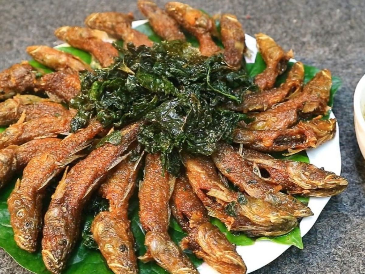 Cá suối chiên giòn với nguyên liệu tươi ngon. (Nguồn: Sưu tầm)