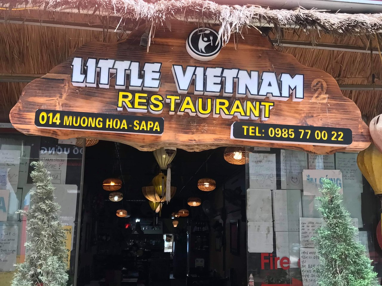 Không gian ấm cúng với thiết kế mang phong cách Tây Bắc tạo nên trải nghiệm ẩm thực đáng nhớ tại các nhà hàng Sa Pa 