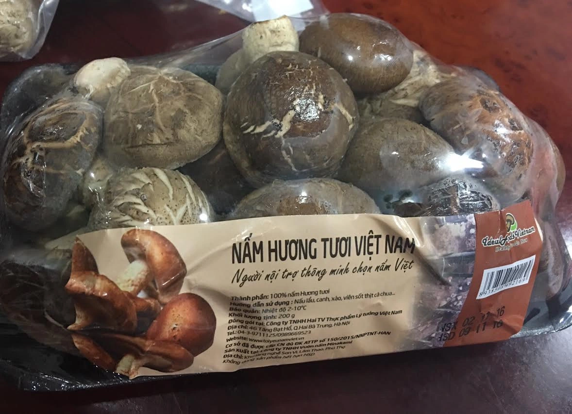 Bảo quản nấm hương trong bao bì kín giúp hạn chế hơi ẩm và giữ hương thơm đặc trưng. (Nguồn: Sưu tầm)