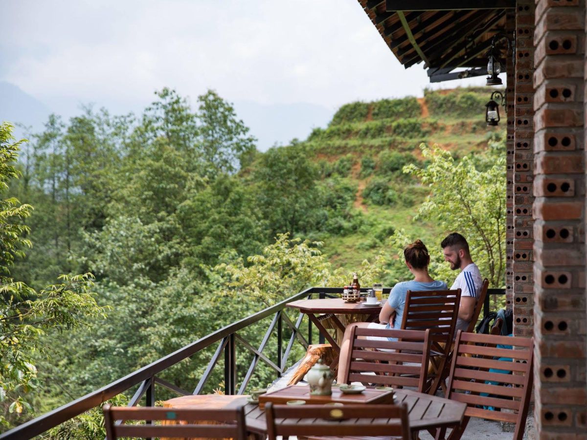 Thiết kế bungalow độc lạ tại Chapa Ecolodge – mộc mạc mái lá, tinh tế giữa ruộng bậc thang.