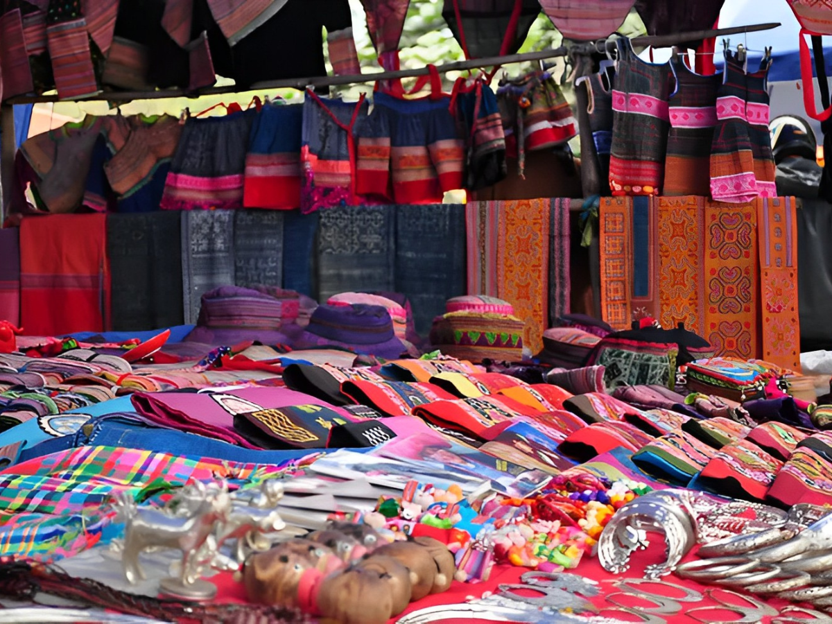 Mỗi một sản phẩm đều mang một nét đẹp riêng về văn hoá vùng cao.