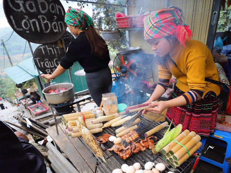 Bản Cát Cát là thiên đường ẩm thực đường phố với nhiều món ăn dân tộc