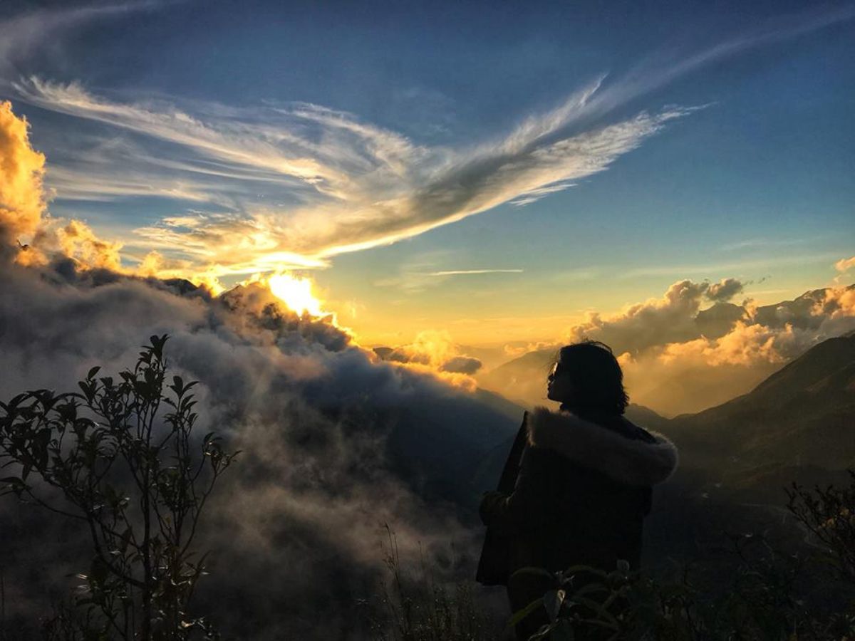 Đỉnh đèo lộng gió, điểm check in huyền thoại nhìn trọn thung lũng Sa Pa. 