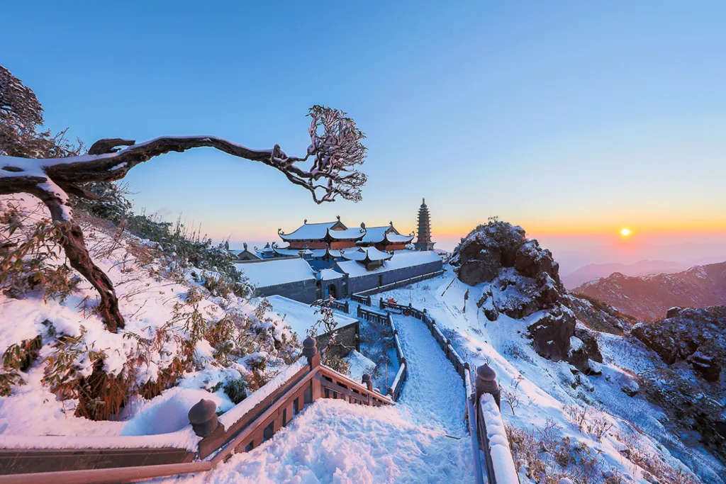 Sa Pa is known as one of the few places in Vietnam with snowfall during winter