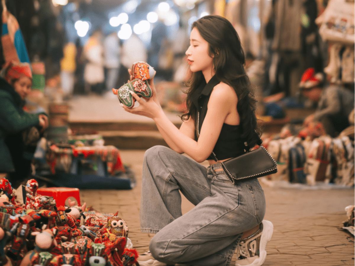 Vui chơi chợ đêm khi đến Sa Pa. 