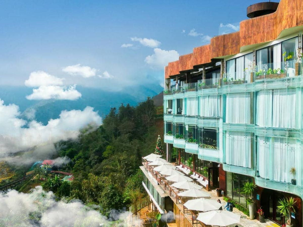 Khám phá thiên nhiên hùng vĩ Sa Pa cùng dịch vụ trải nghiệm độc đáo tại Viettrekking Sapa Hotel.