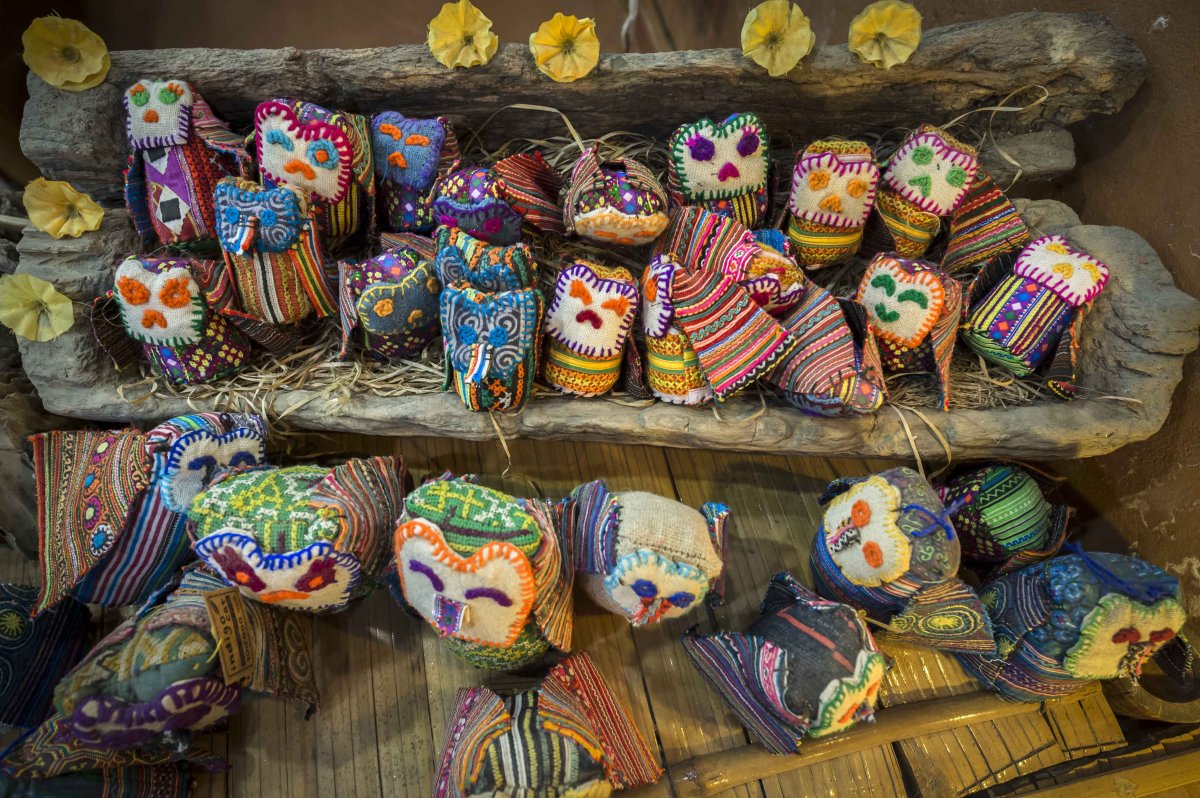 Những món đồ lưu niệm xinh xắn tại cửa hàng