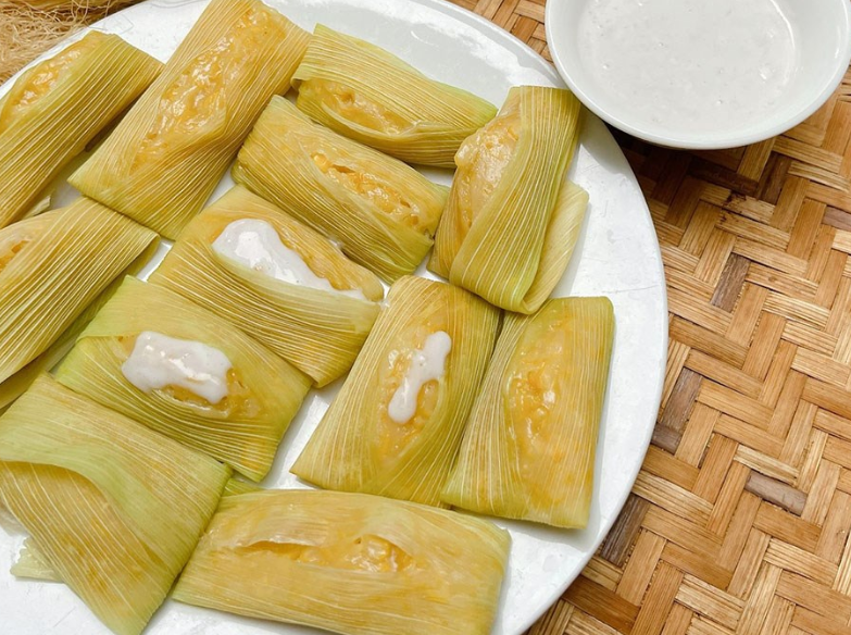 Mùi thơm của bánh ngô Sa Pa khiến món bánh trở lên đặc biệt. 