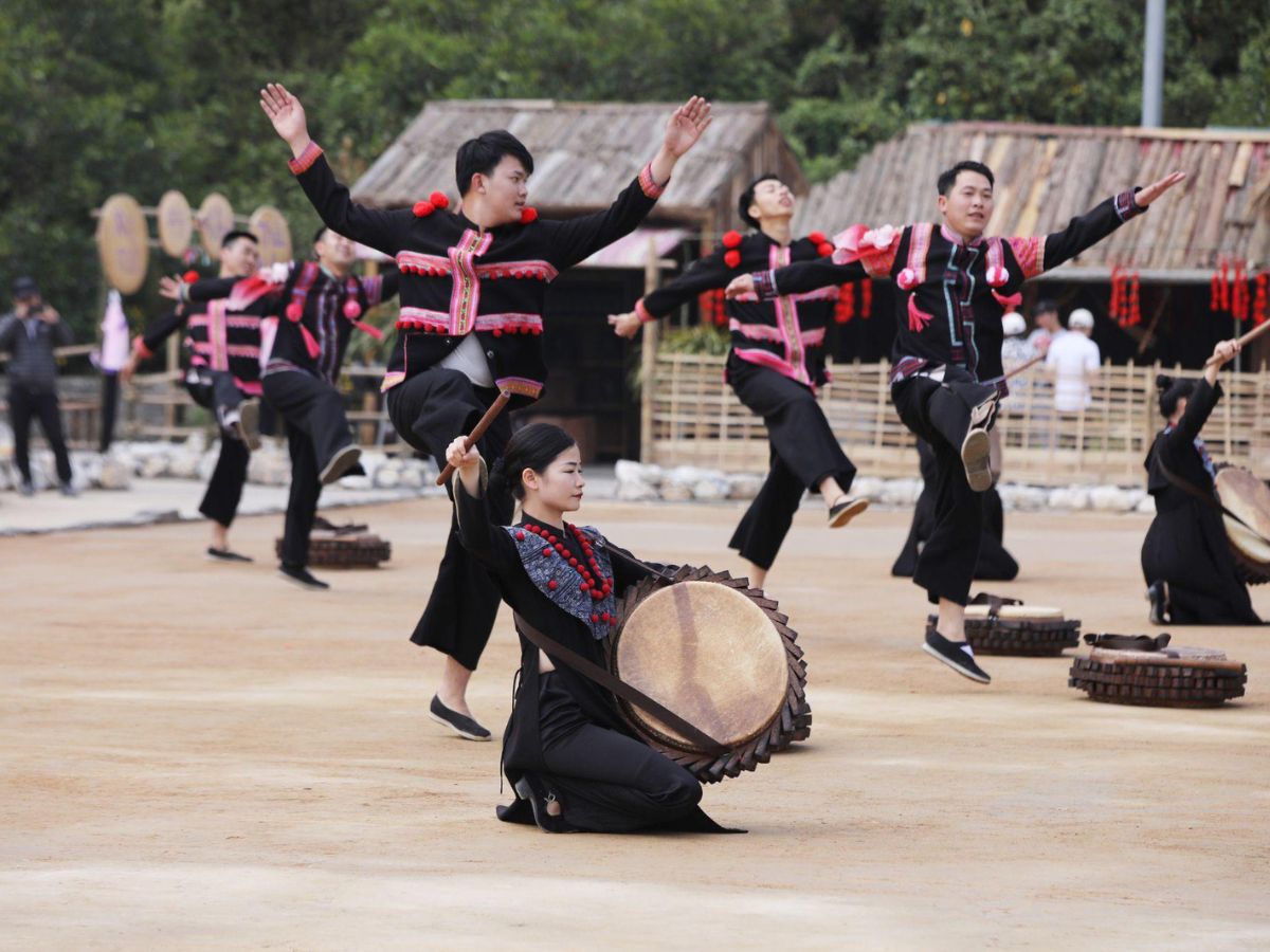 Bản Mây trở thành điểm dừng chân độc đáo nhờ bầu không khí văn hoá đậm chất vùng cao