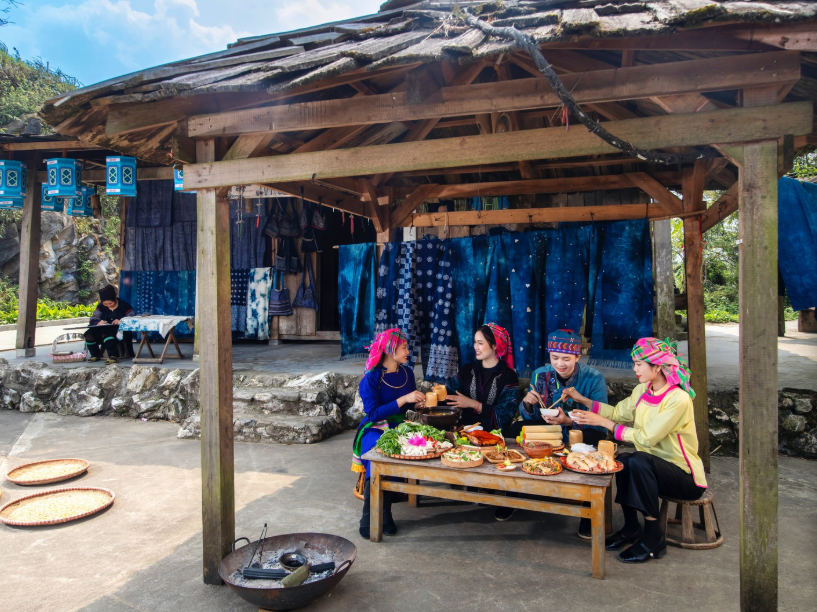 Ẩm thực truyền thống gắn với văn hóa bản địa của từng dân tộc đã và đang được đồng bào gìn giữ.