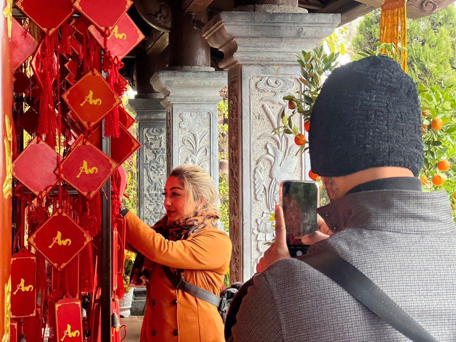 Không chỉ đông đảo du khách Việt, nơi đây còn thu hút rất nhiều du khách quốc tế tham gia trải nghiệm.