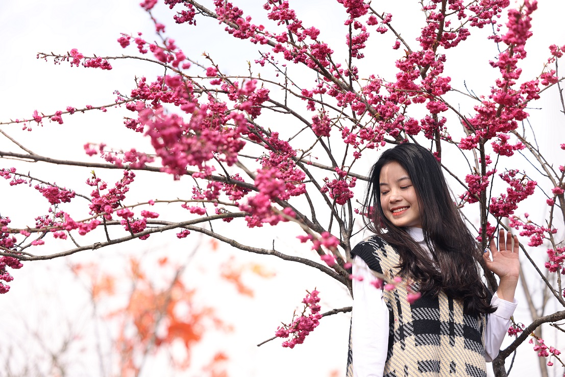 Lựa chọn trang phục giữ ấm phù hợp là yếu tố quan trọng hàng đầu khi khám phá các địa điểm du lịch Sa Pa dịp Tết.