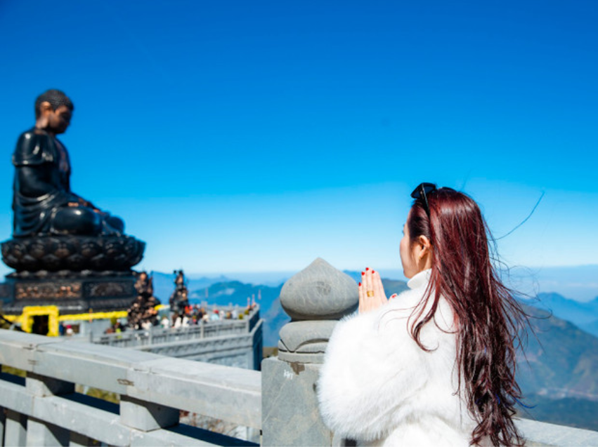 Phật tử và du khách được tham gia nhiều hoạt động tâm linh ý nghĩa dịp đầu năm tại khu vực Thanh Vân Đắc Lộ