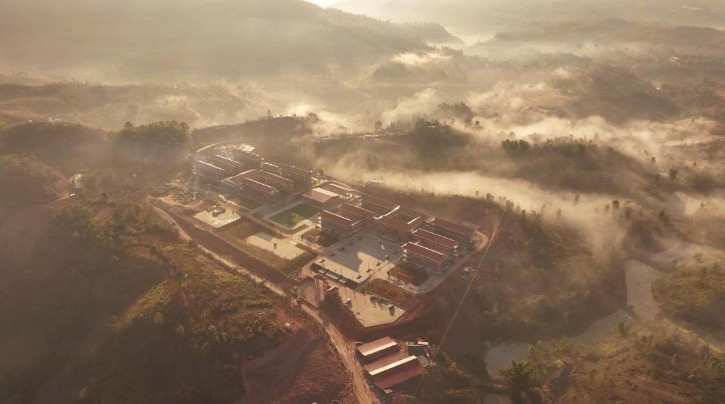 Sắp khánh thành trường học liên cấp hiện đại bậc nhất vùng biên giới Điện Biên