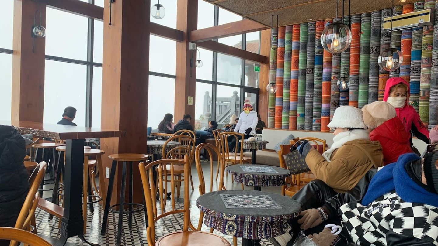 Du Soleil là điểm dừng chân yêu thích của nhiều du khách sau khi chinh phục đỉnh Fansipan