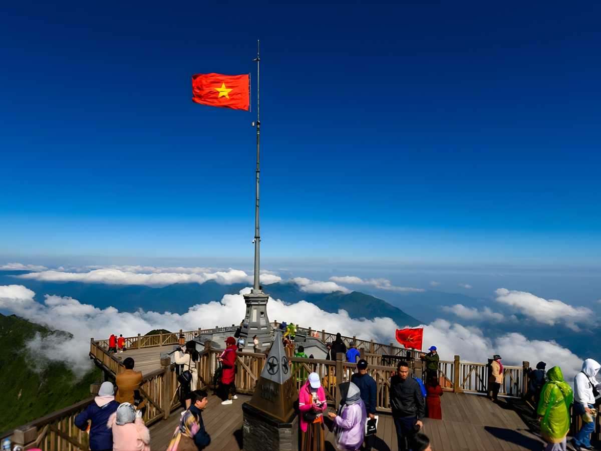 Khám phá quần thể Sun World Fansipan Legend trên hành trình du lịch Sa Pa. 