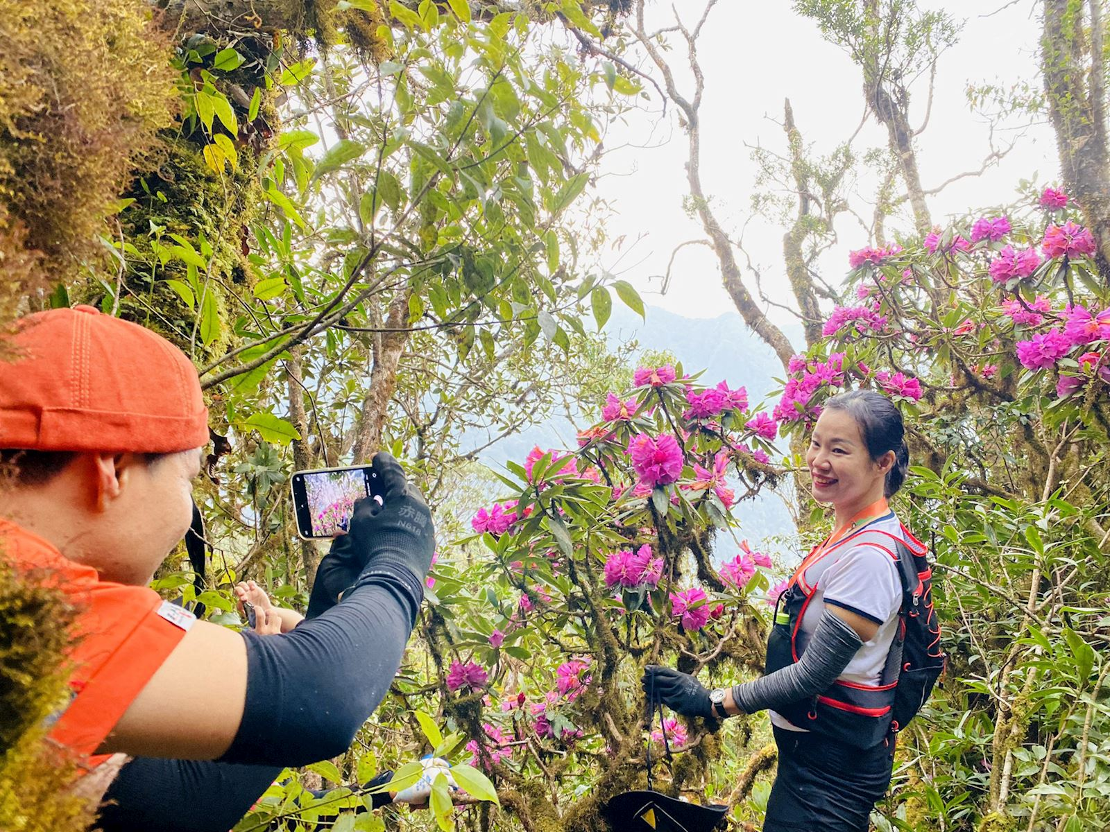 Du khách cần chuẩn bị các trang phục và thiết bị an toàn trong quá trình đi trekking