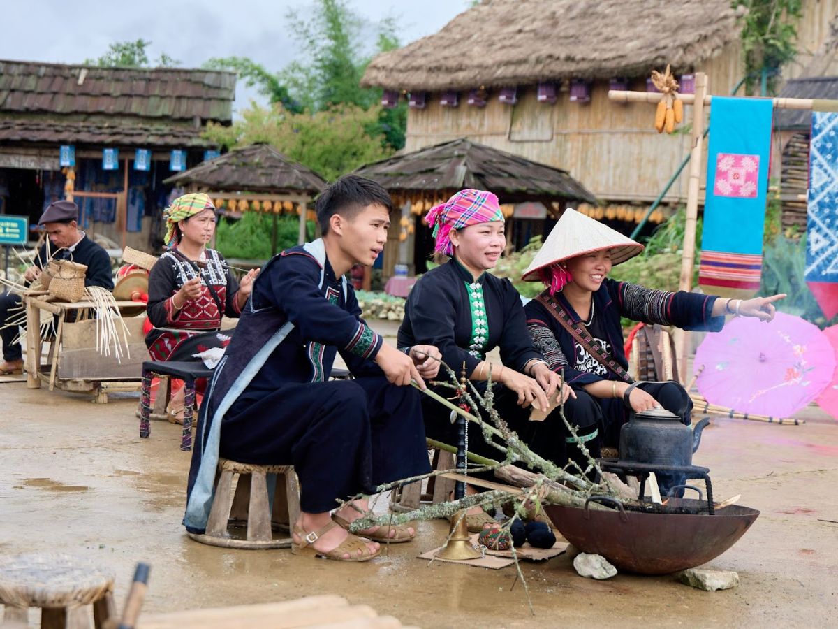 Sự đa dạng văn hoá tại Bản Mây làm cho chuyến khám phá của du khách thêm trọn vẹn.