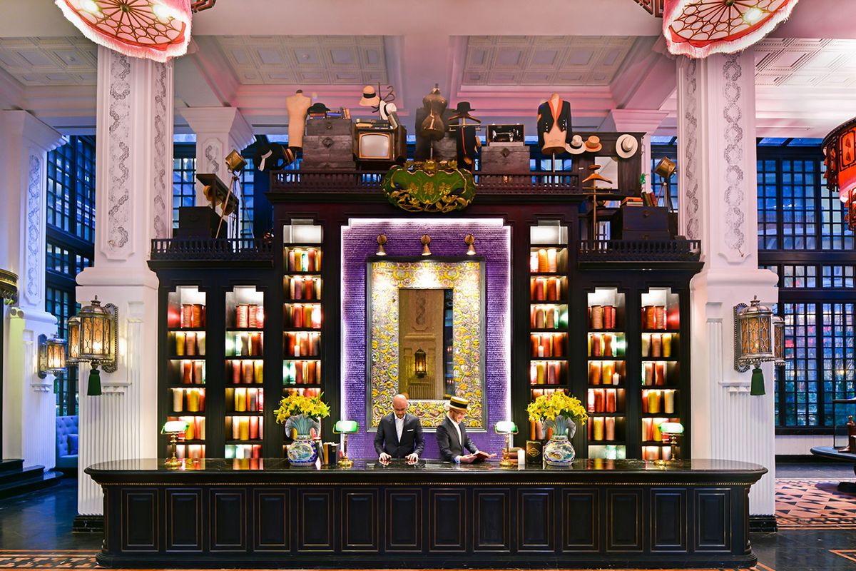 Sảnh lễ tân sang trọng tại Hotel de la Coupole – MGallery.