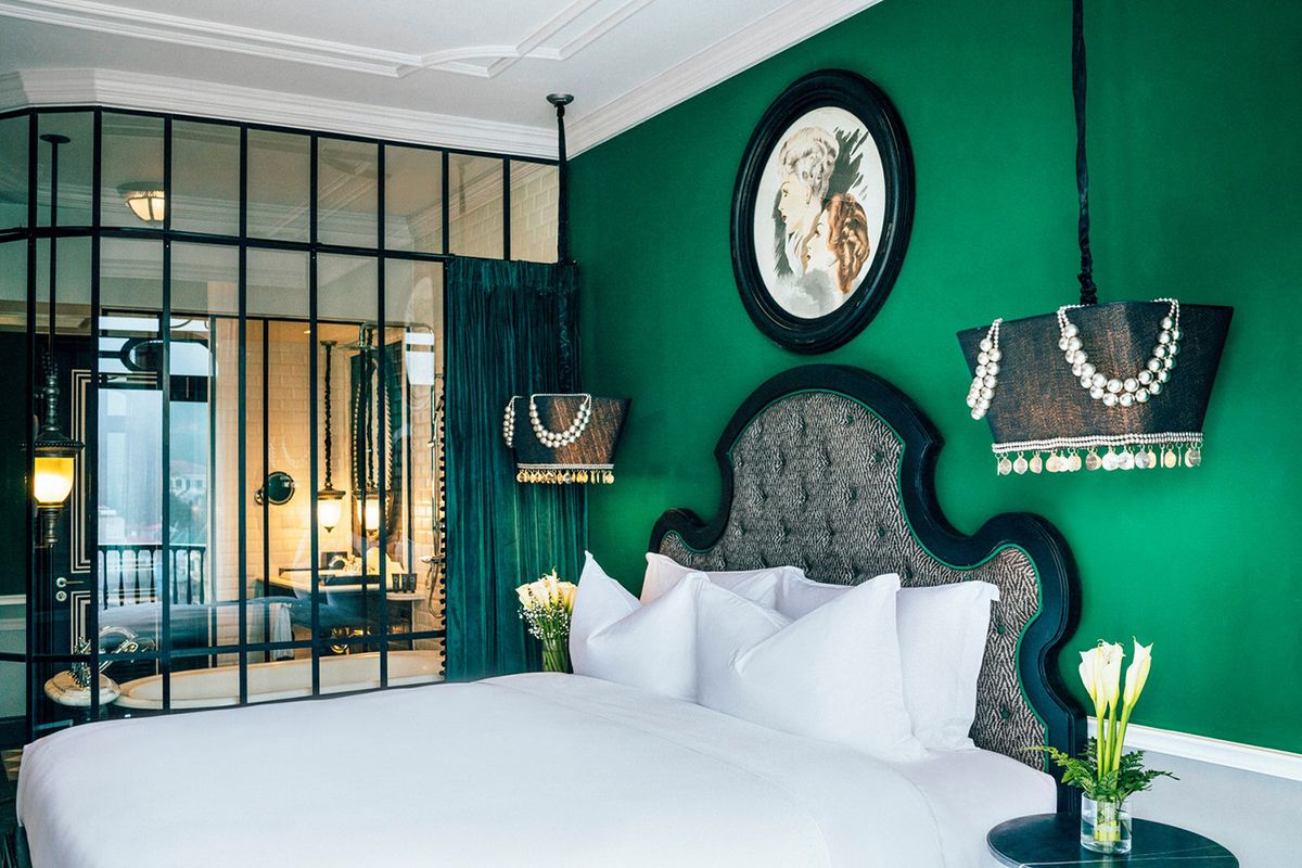Phòng Deluxe đôi sang trọng và tiện nghi.