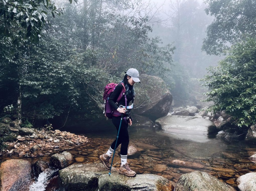 Người trekking cần chuẩn bị đầy đủ về trang phục, trang bị.