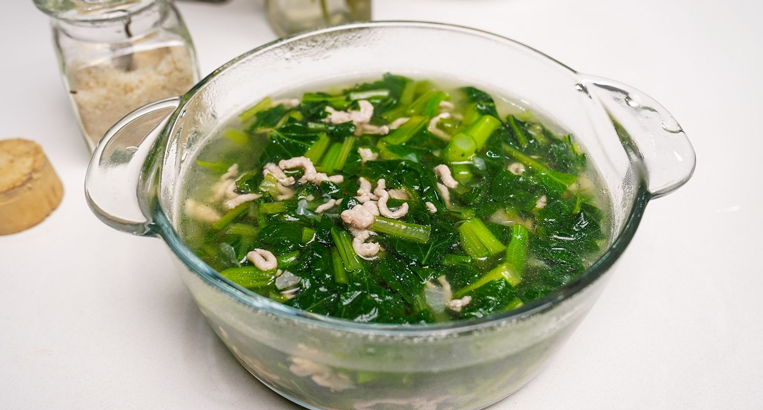 Bát canh rau cải mèo nấu thịt măm rất thích những cho những ngày trời se lạnh 