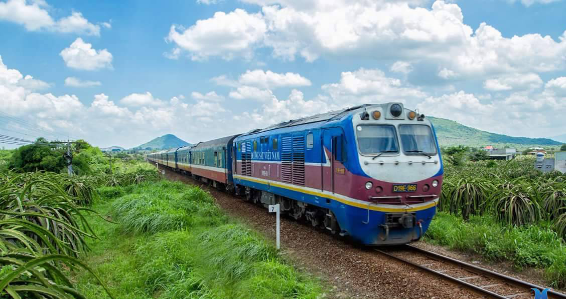 Trải nghiệm đi dọc đất nước bằng tàu hoả sẽ là kỉ niệm đáng nhớ với mọi du khách