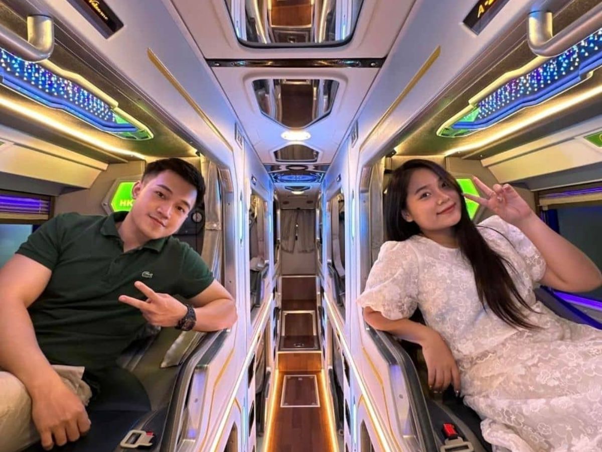 Nhà xe đảm bảo đầy đủ tiện ích cơ bản cho hành trình đi Sa Pa.